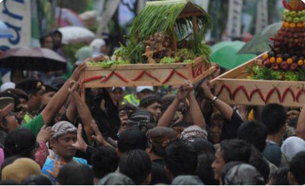 Dongdang Menjadi Sebuah Tradisi Sunda: Inspirasi Lomba Untuk Acara Hari Kemerdekaan RI. 