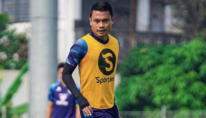 Perkuat Persib Bandung Sejak 2015, Gelandang Binaan Persib Ini Bersyukur Bisa Berikan Gelar Juara Liga 1