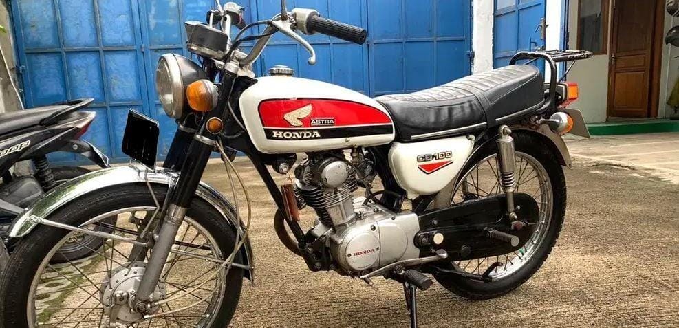 Update Stok Motor CB Jadul Siap Gas: Mesin Sehat, Surat Lengkap, Harga Bersahabat!