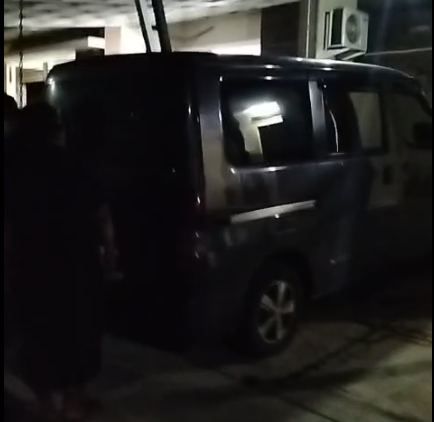 Miris, Ulama Temukan Ribuan Botol Miras di Perumahan Elit, Ada Puluhan Dus Disimpan Dalam Mobil Yang Terparkir