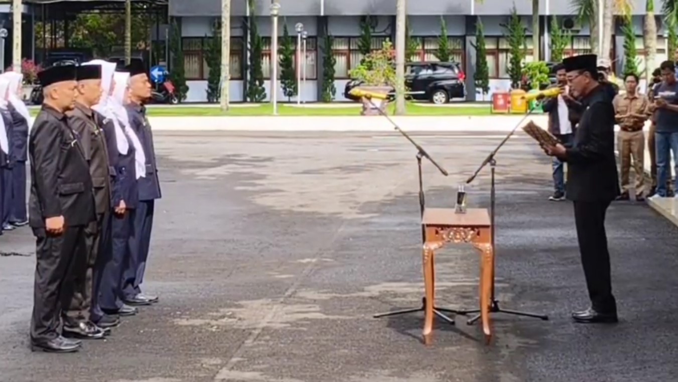 Lantik 208 Pejabat, Bupati Ciamis Minta ASN Layani Masyarakat, Tegaskan Jika ASN Bermain Judol Akan Dipecat