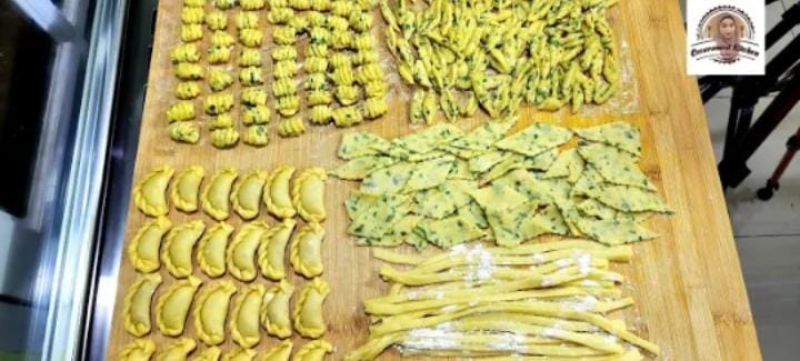 Hemat Waktu & Tenaga! Cara Bikin 5 Jenis Kue Lebaran Cuma Pakai 1 Adonan Dasar