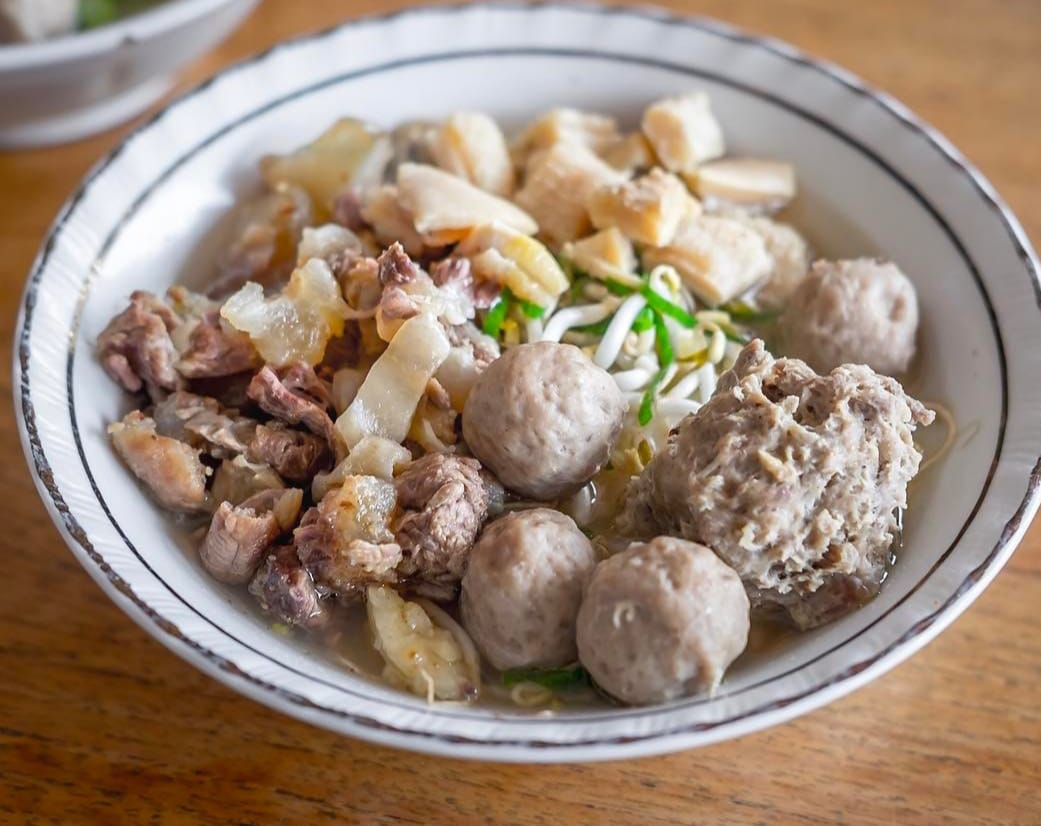 5 Rekomendasi Bakso Enak di Tasikmalaya Bikin Ketagihan Lengkap dengan Alamatnya