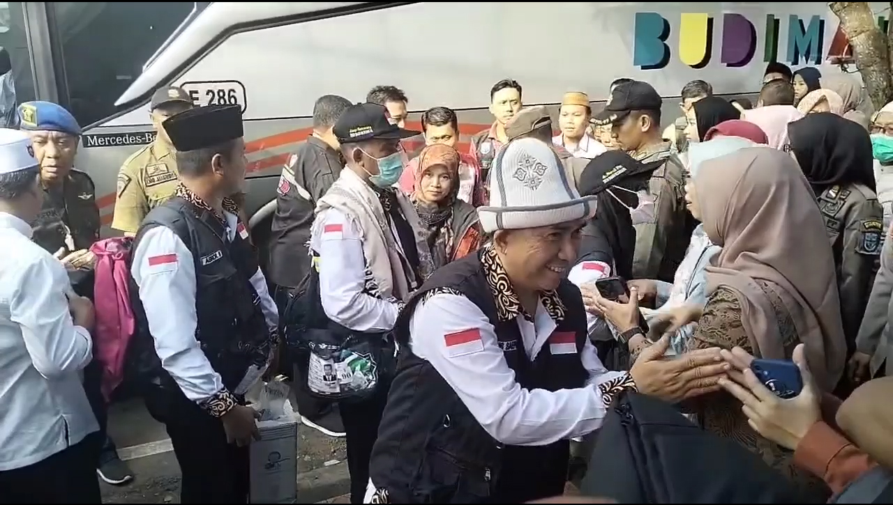 Ratusan Jemaah Haji Tiba Di Kota Banjar, Satu Orang Jemaah Wafat Di Tanah Suci