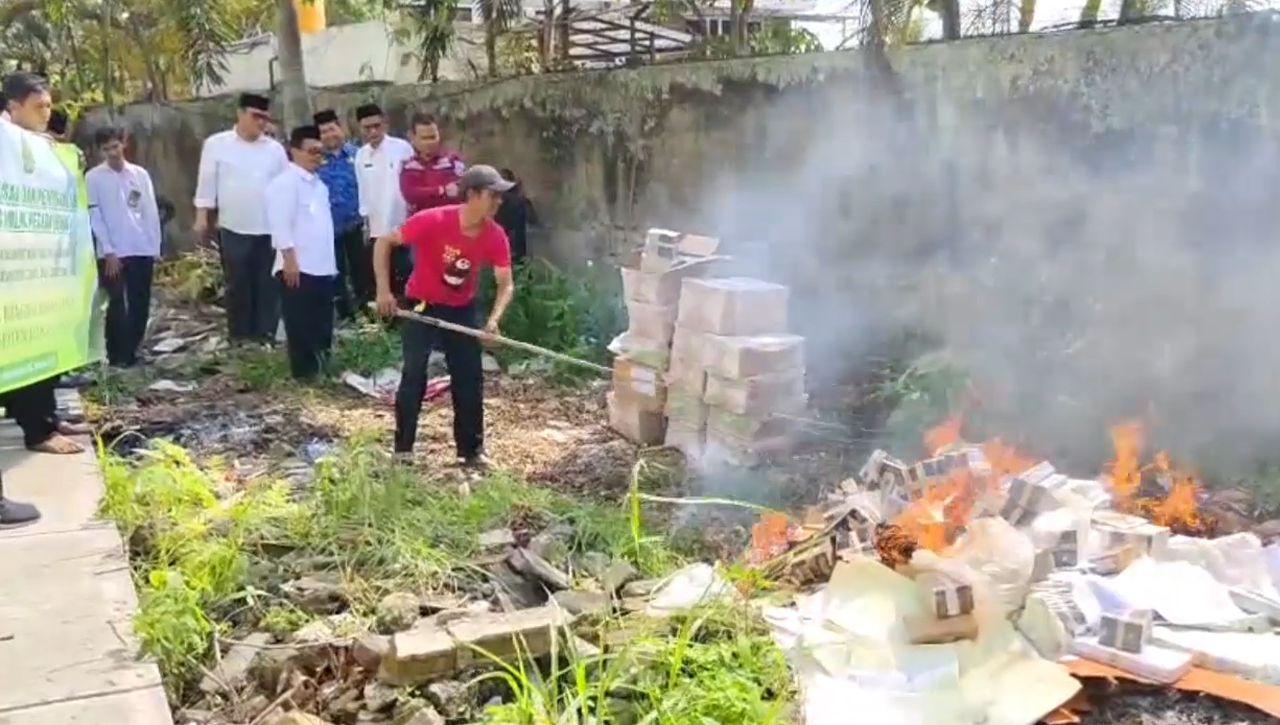 Cegah Penyalahgunaan, Kemenag Kabupaten Tasikmalaya Musnahkan Ribuan Dokumen Nikah 