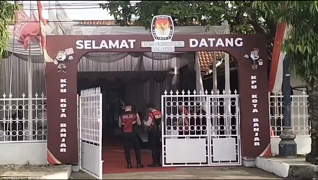 Hari Pertama, Pendaftaran Paslon di KPU Banjar Nihil