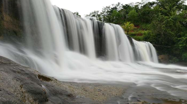 5 Pesona Air Terjun di Tasikmalaya, Tempat Healing Estetik  yang Wajib Dikunjungi 