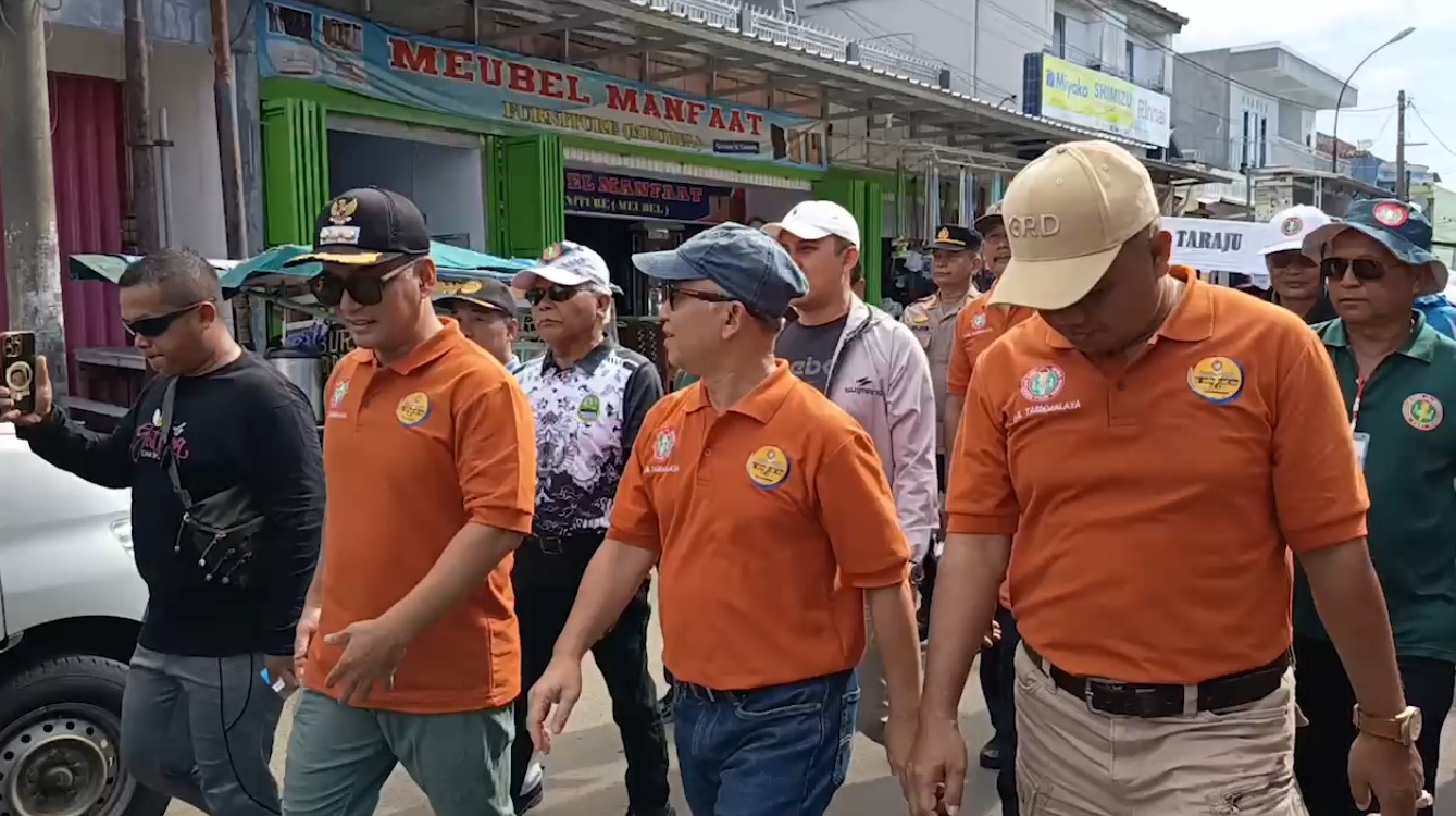 HUT PGRI Kab. Tasikmalaya Ajang Apresiasi Bagi Guru, Gelar Jalan Sehat Bersama Wamen Dikdasmen
