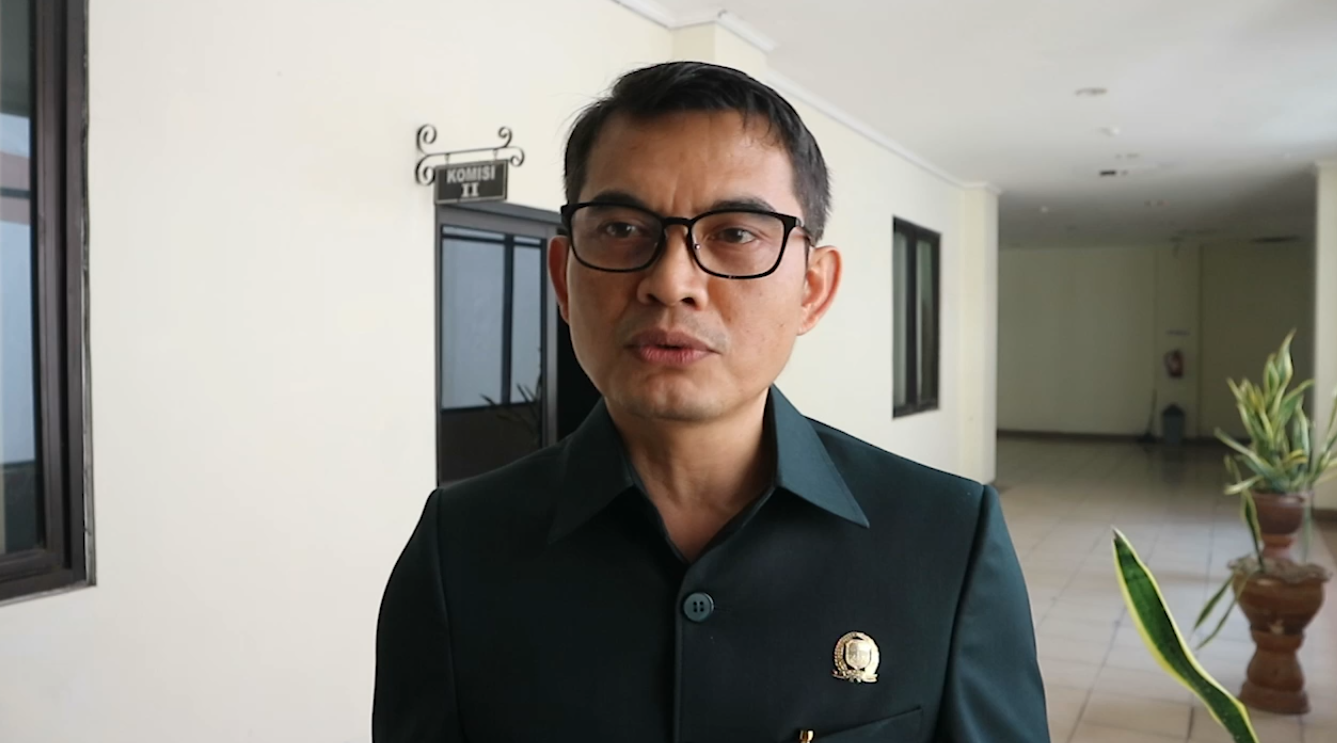 Anggota DPRD Desak Evaluasi Menyeluruh ASN Kab. Tasikmalaya, Terapkan Sistem Meritokrasi dan Sanksi Tegas