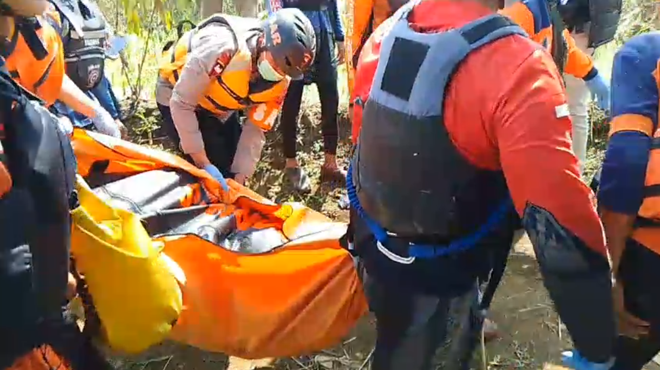 Empat Hari Pencarian, Jasad Wildan Akhirnya Ditemukan, Ditemukan Sejauh 10 Kilometer Dari Titik Tenggelam