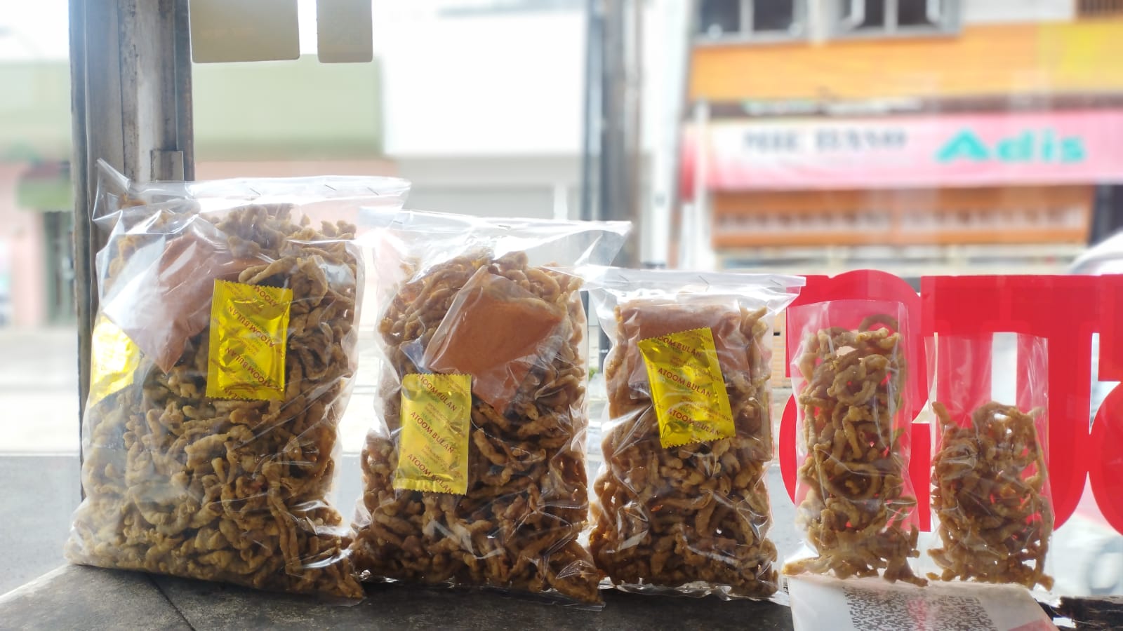 Rahasia di Balik Renyahnya Usus Crispy Mang Oten Citapen