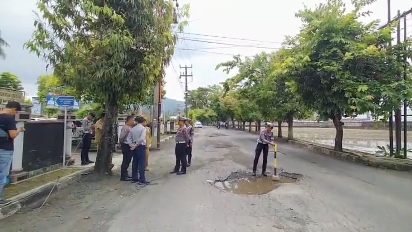 Anggaran Minim, Jalan Rusak di Banjar Hanya Ditambal Sulam, Prioritas Perbaikan Untuk Jalan Membahayakan