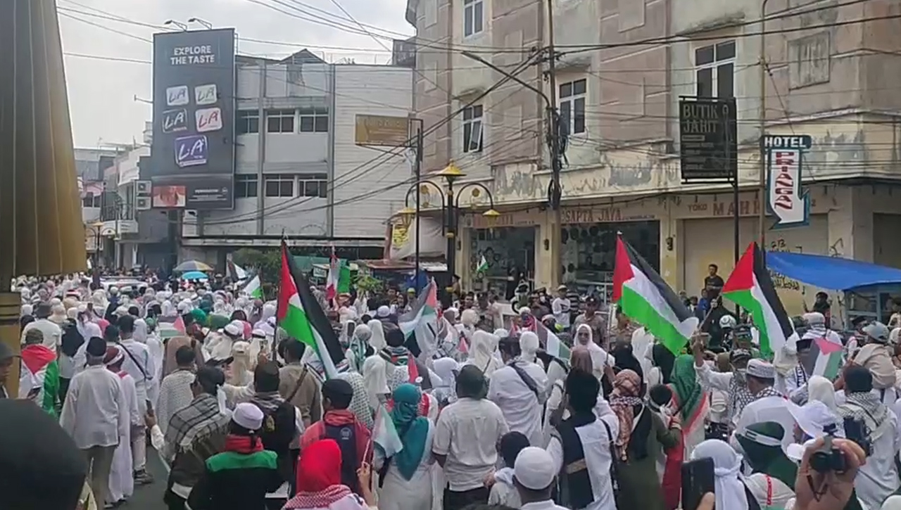 Puluhan Ribu Warga Tasikmalaya Aksi Bela Palestina