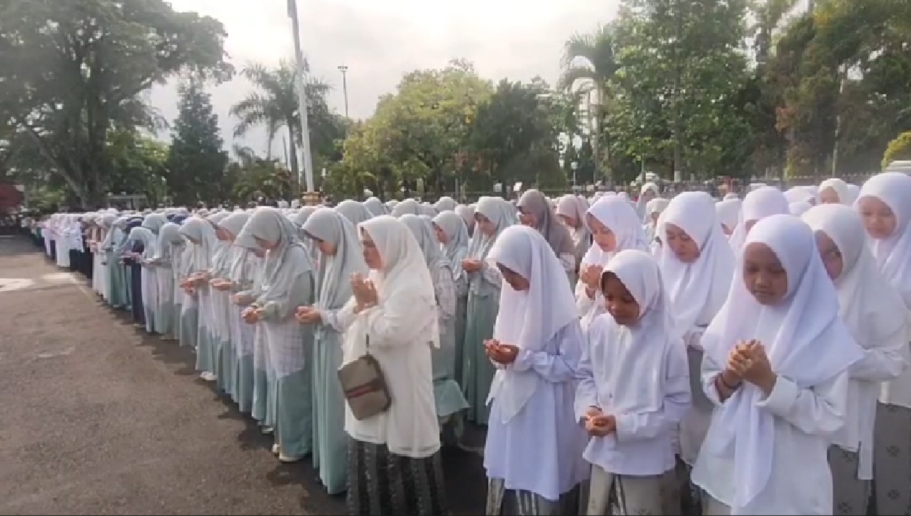 Santri Ciamis Diajak Jihad Untuk Mengisi Kemerdekaan, Dorong Menguasai Ilmu Pengetahuan dan Teknologi 