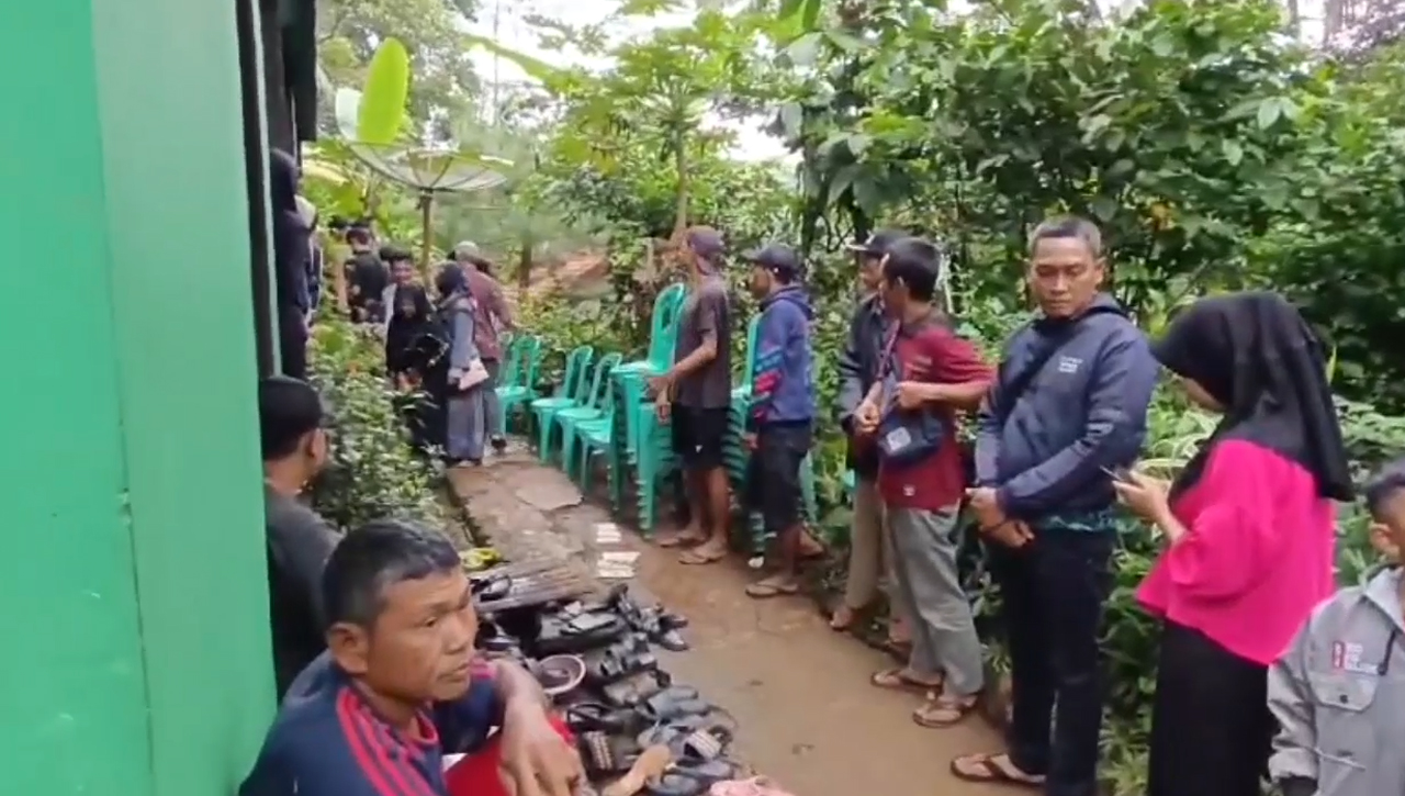 Sekeluarga Di Ciamis Jadi Korban Laka Maut Tol Jakarta- Cikampek, Keluarga Tunggu Hasil Identifikasi Polisi