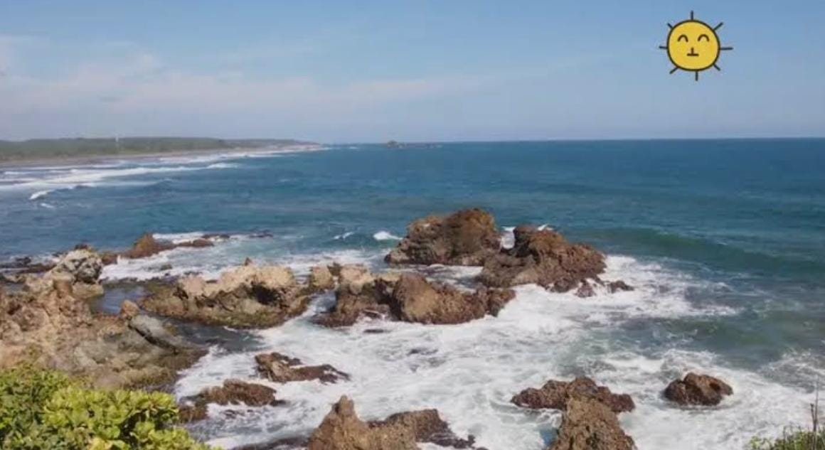 Liburan ke Pantai Tasik? Ini Keindahan Alam yang Siap Bikin Takjub