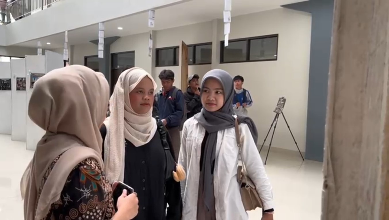 Pameran Sastra Diksatrasia UNSIL Curi Perhatian Pengunjung, Jadi Wadah Kreativitas dan Edukasi Mahasiswa
