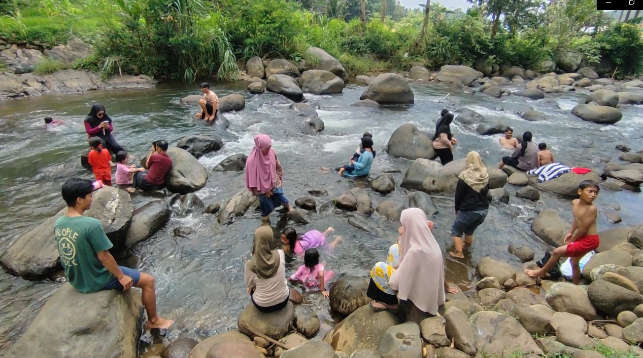 Cadas Ngampar, Destinasi Rekreasi Air Bernuansa Alam di Ciamis, Alternatif Objek Wisata Murah Untuk Libur Akhi