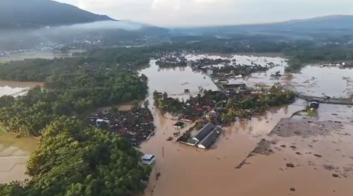 Dua Sungai Meluap, Ratusan Rumah di Sukaresik Terendam, Ribuan Warga Terdampak Akibat Luapan Sungai Citanduy