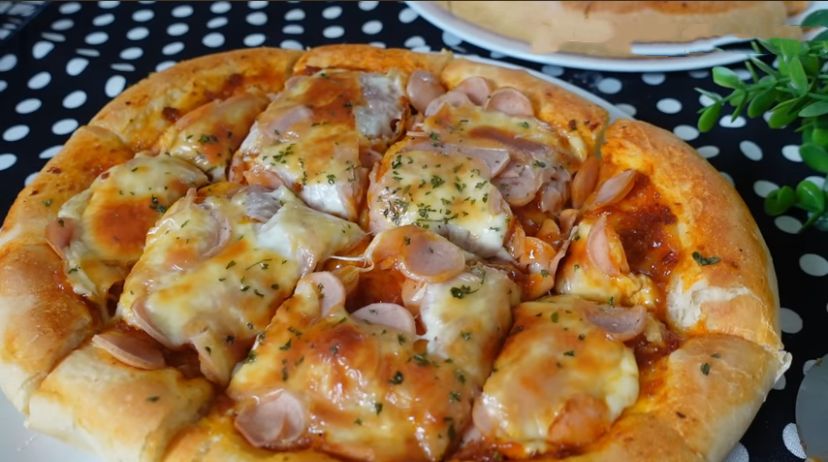 Resep Pizza Homemade, Semenjak Tahu Resep Ini Jadi Gak Beli Lagi  Pizza Di Restoran!! Yuk Simak Resepnya