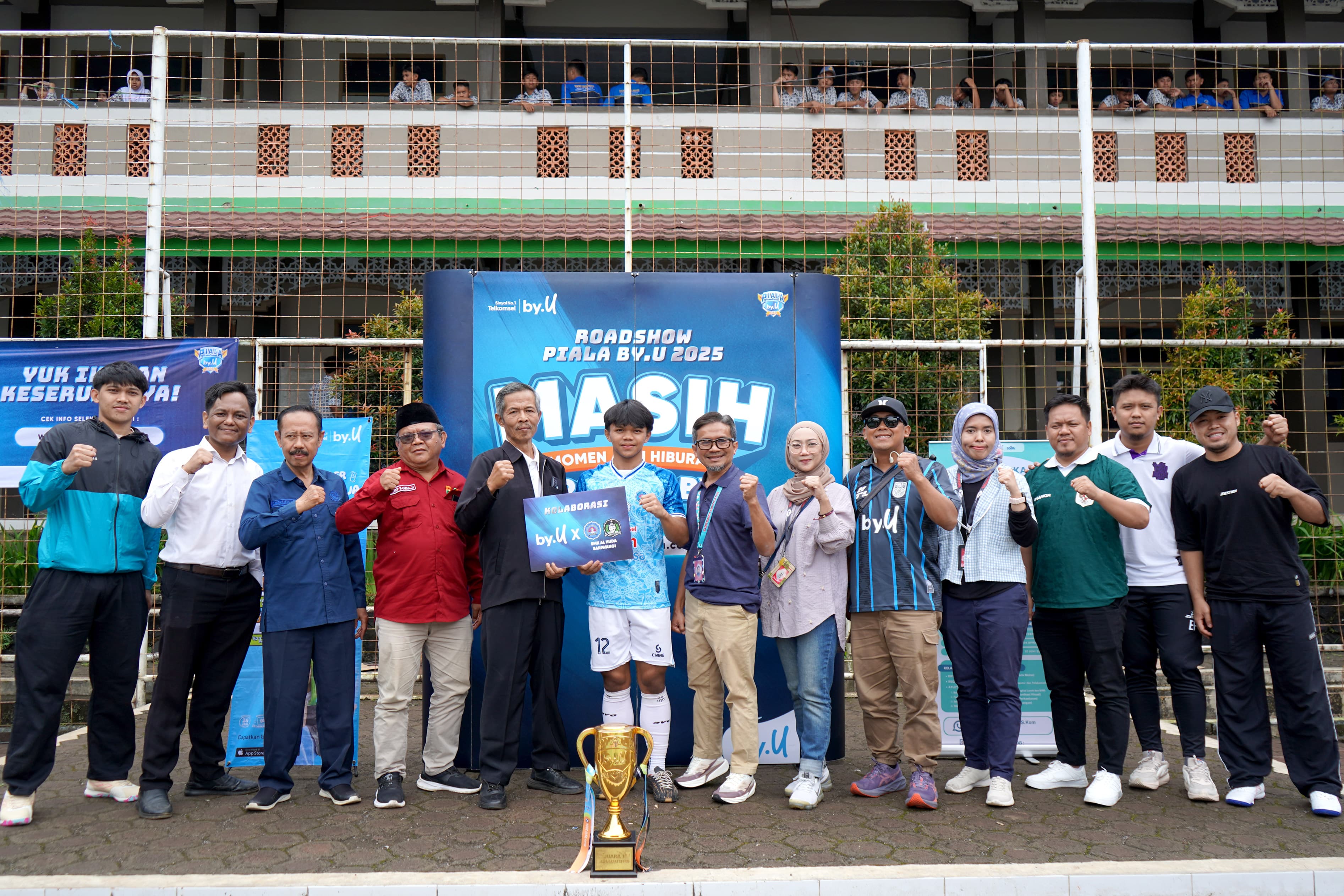 MASIH Bersama by.U di SMK Al-Huda Sariwangi, Hadirkan Ragam Keseruan Hingga Coach Futsal Tingkat Nasional
