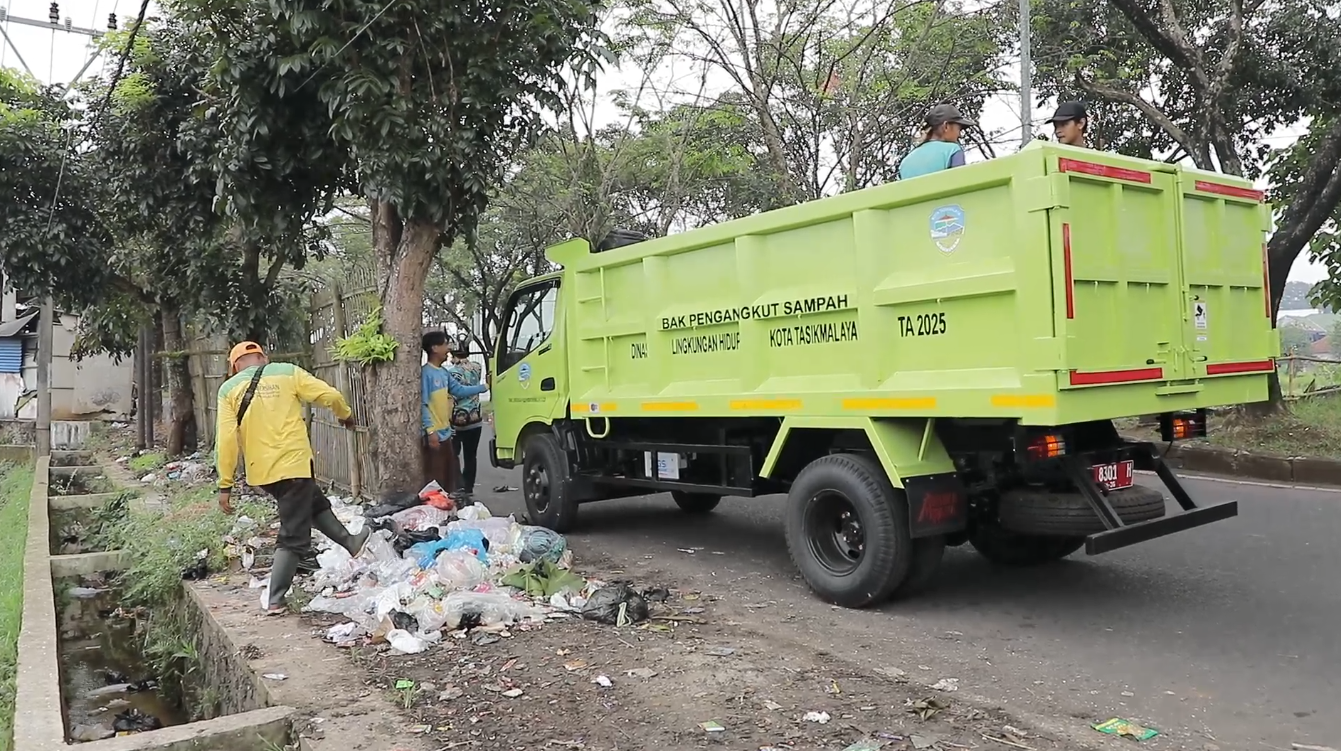 Mobil Sampah dari Anggaran Mobil Dinas Mulai Difungsikan, Sisir TPS Liar hingga Maksimalkan Pelayanan