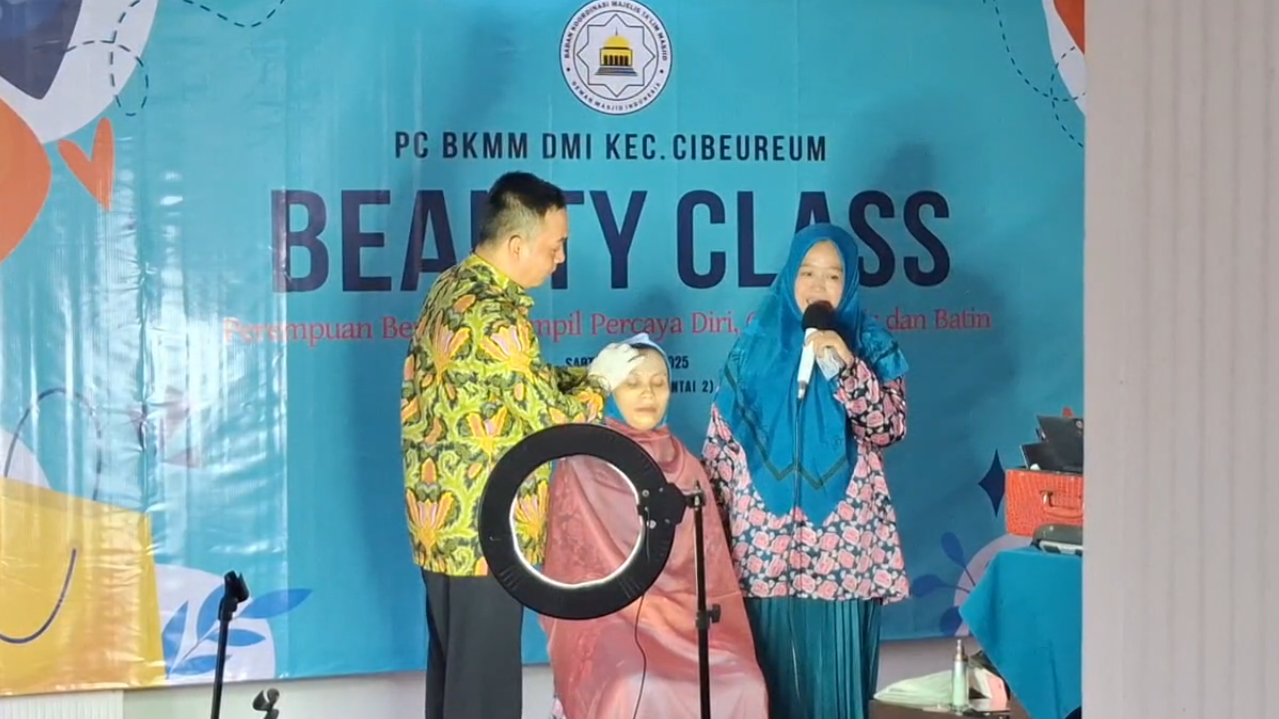 Cantik Lahir Batin, BKMM Cibeureum Gelar Beauty Class, Sisipkan Mengaji Kitab Dengan Materi Life Skill