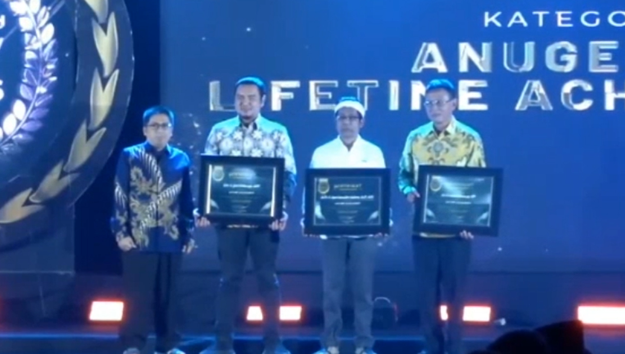 Herdiat Sunarya Dianugerahi Lifetime Achievement Award 2024, Tetap Istiqomah Layani Masyarakat