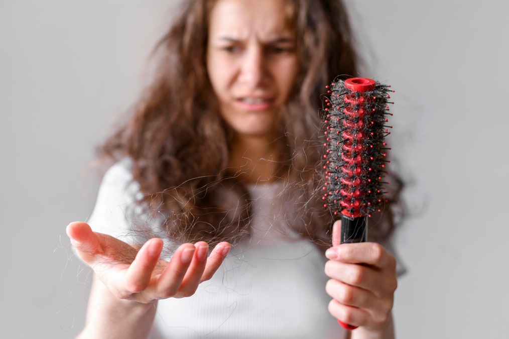 Kebiasaan Ini dapat Mengakibatkan Rambut Rontok, Hindari!