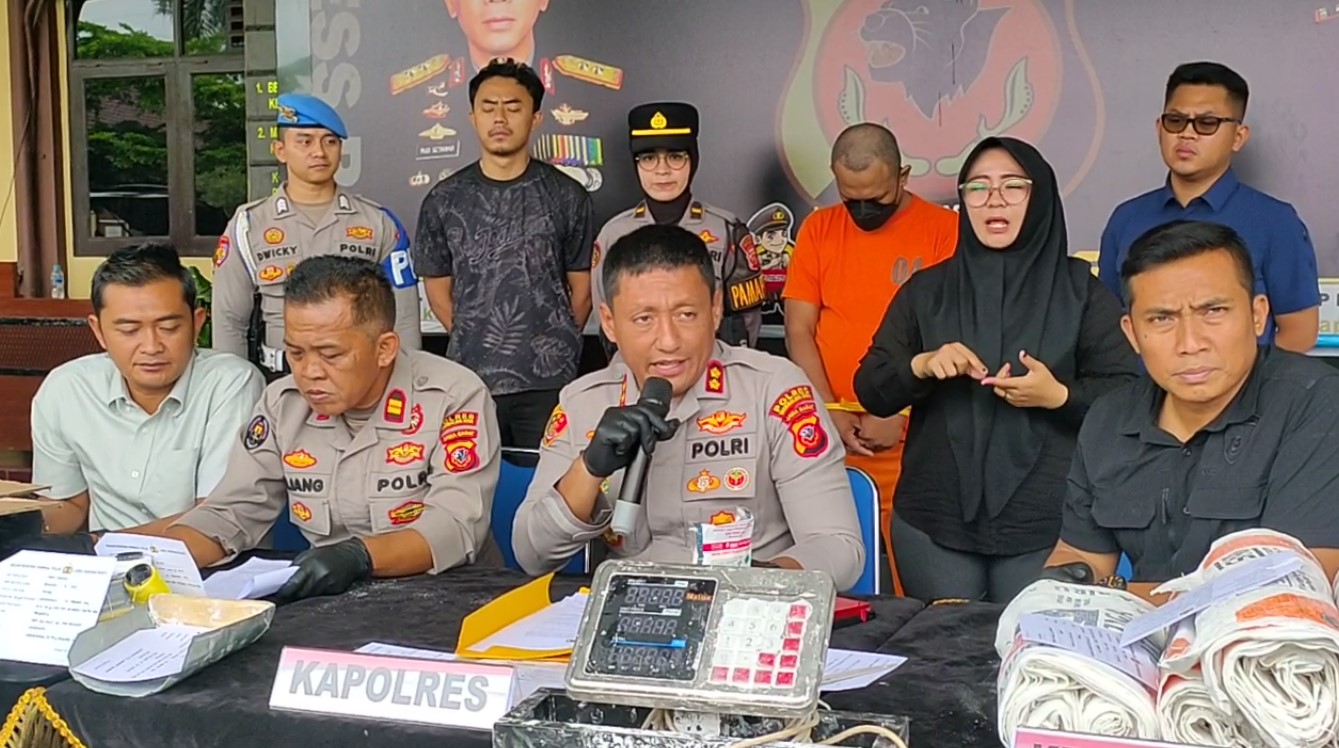 Polisi Bongkar Praktik Pemalsuan Merek Pangan, 400 Karung Tepung Terigu dan 10 Dus Penyedap Rasa Sudah Dijual