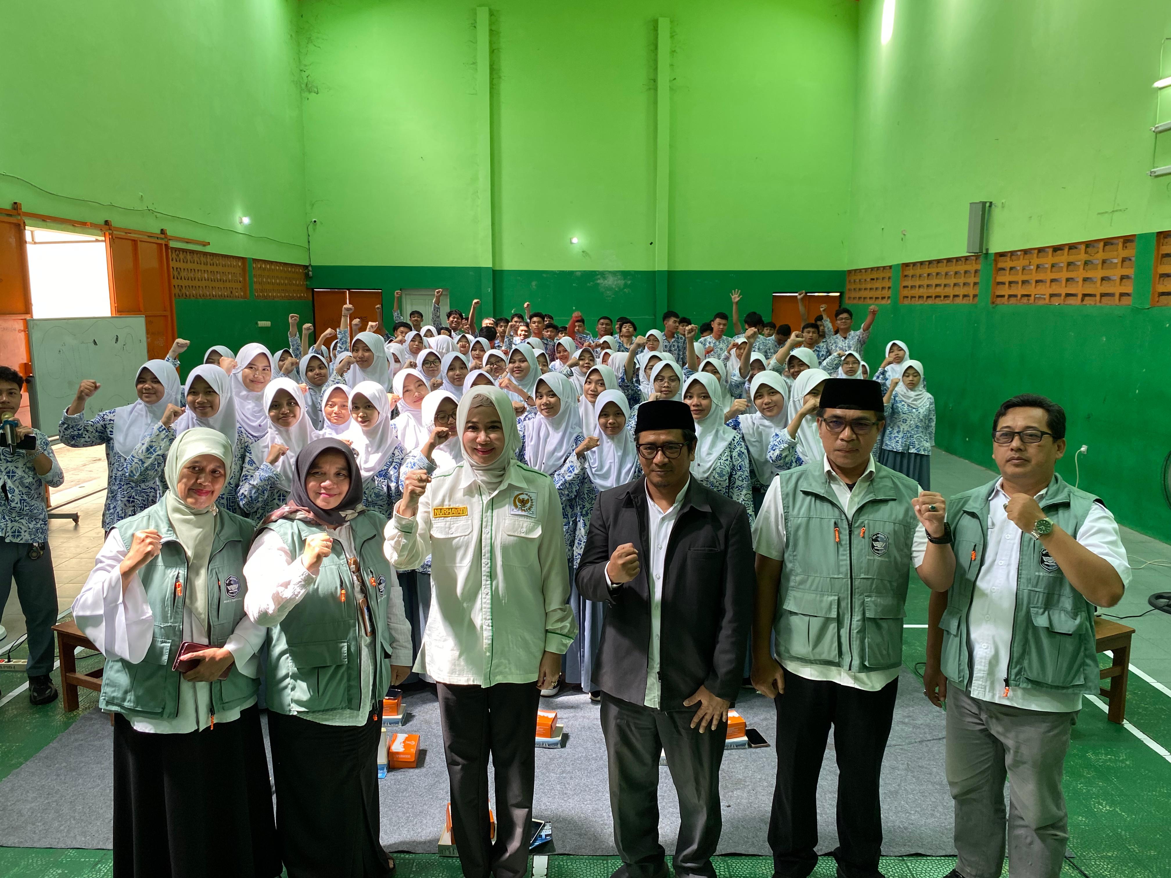 Hj Nurhayati Ajak Pelajar di SMAN 3 Kota Tasikmalaya Memahami 4 Pilar Berbangsa dan Bernegara