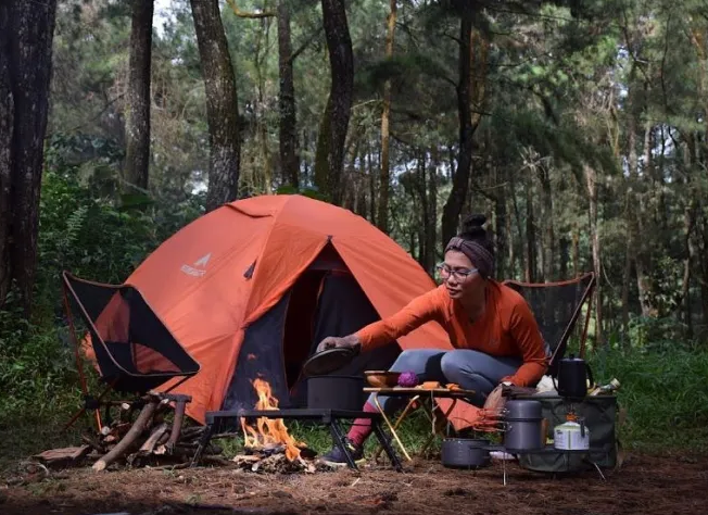 Benarkan Solo Camping Bisa Bikin Lebih Sehat? Cek Penjelasannya Di Sini