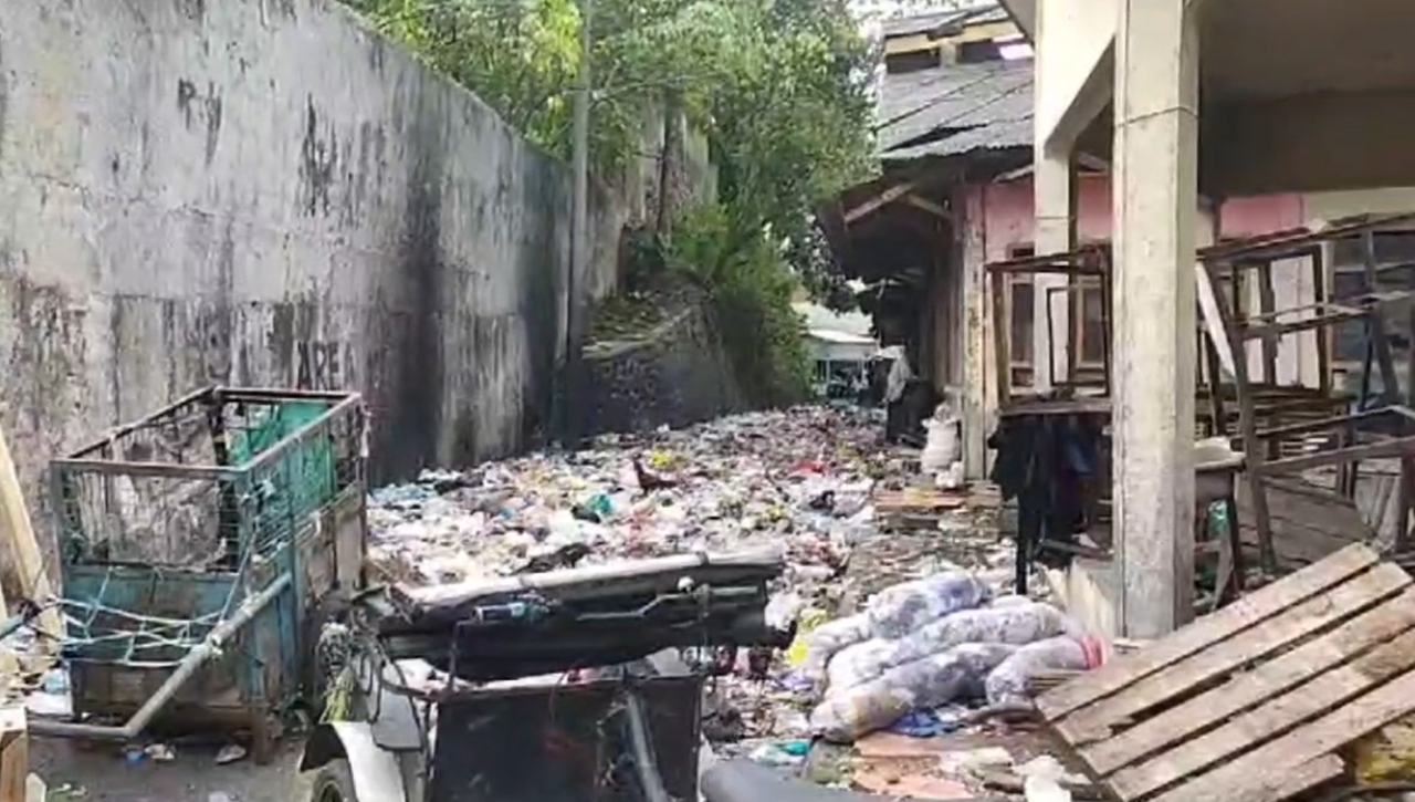 Ramadan Volume Sampah Di Kota Tasik Naik 20 Persen, Terjadi Penumpukan di Sejumlah Titik dan TPS Liar