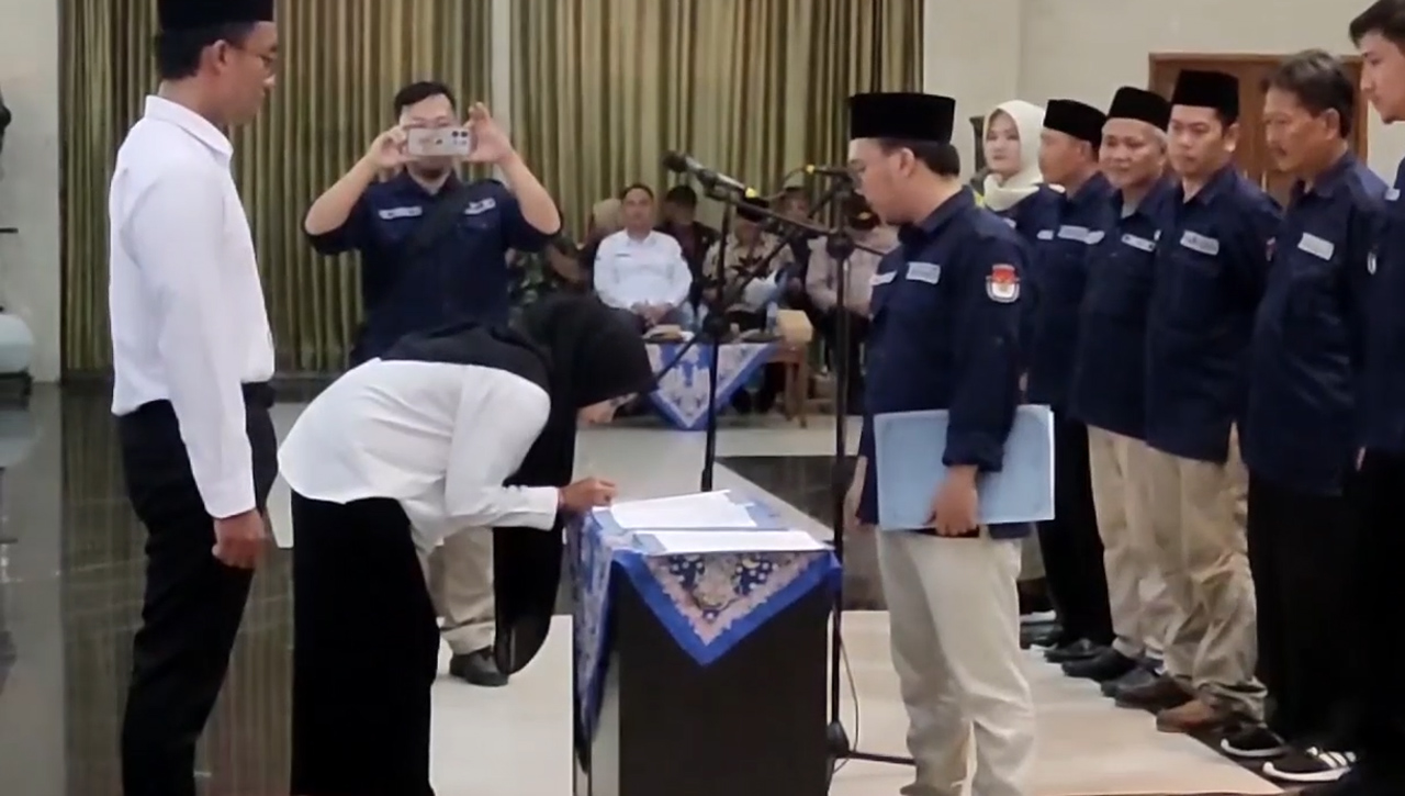35 Ribu Anggota KPPS Di Kabupaten Tasikmalaya Resmi Dilantik, Ketua KPU Sampaikan Pesan ini...