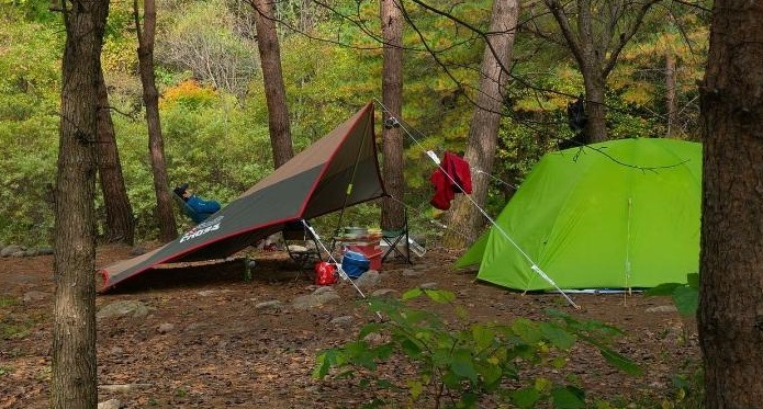 Awas Jangan Lakukan Ini Saat Solo Camping, Pemula Wajib Baca
