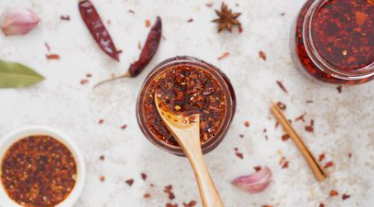 Cara Membuat Chili Oil, Resep Sederhana untuk Sensasi Pedas yang Menggugah Selera