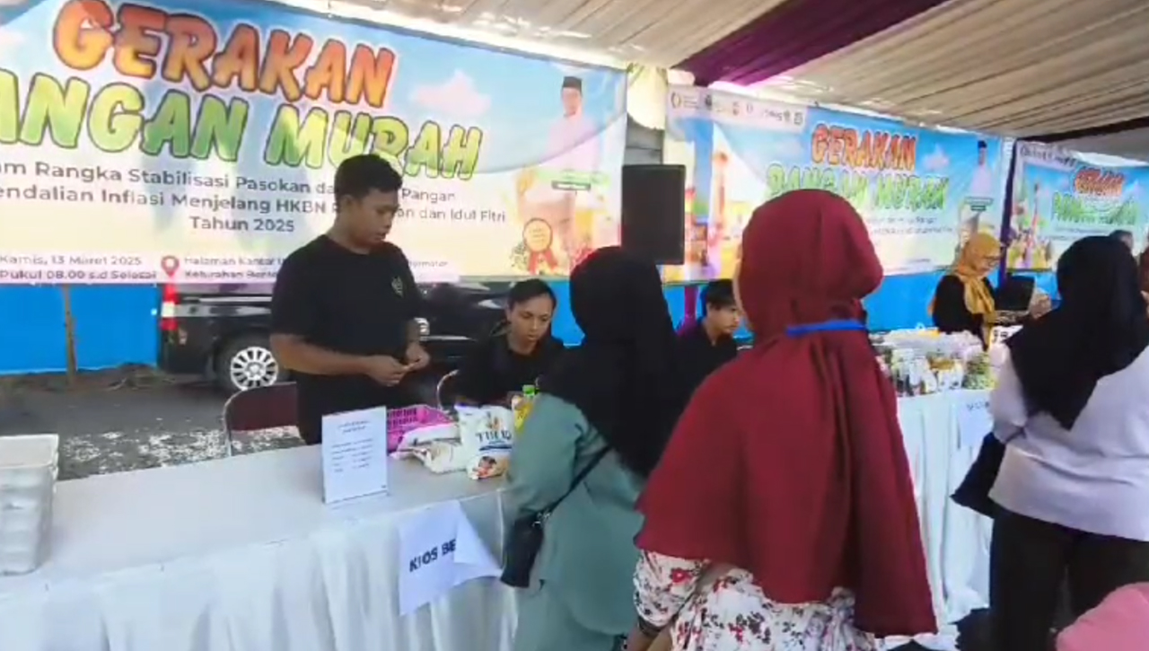 Ratusan Warga Ciamis Serbu Gerakan Pangan Murah, Penuhi Kebutuhan Pangan Saat Bulan Suci Ramadan 