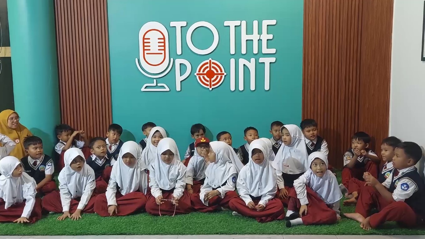 Siswa SD Islam Character School Belajar Dunia Penyiaran, Gelar Outing Class di Studio Radar TV