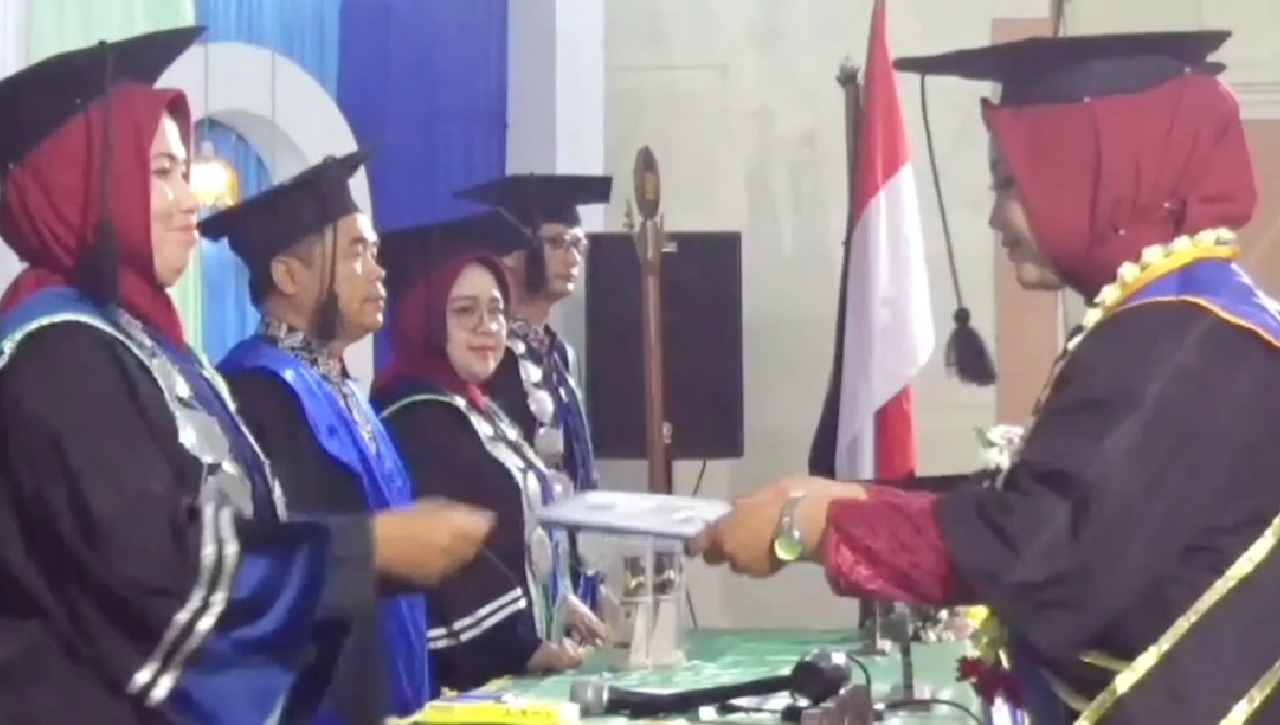 Pascawisuda, Lulusan STISIP Bina Putera Banjar Diminta Ciptakan Lapangan Kerja