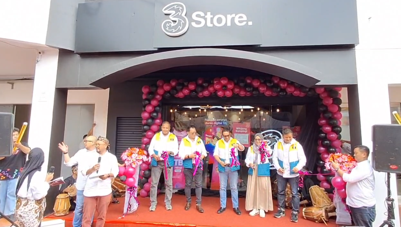 Tingkatkan Layanan Pelanggan, 3 Store Hadir di Tasikmalaya, Jaga Kepercayaan Pelanggan Setia Kartu 3