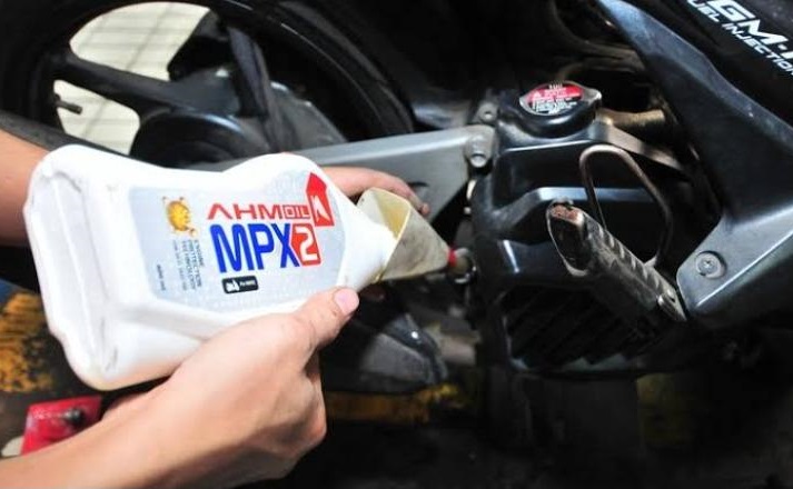 Ngoprek Motor Matic Makin Seru: Durasi Ganti Oli yang Nggak Boleh Dianggurin