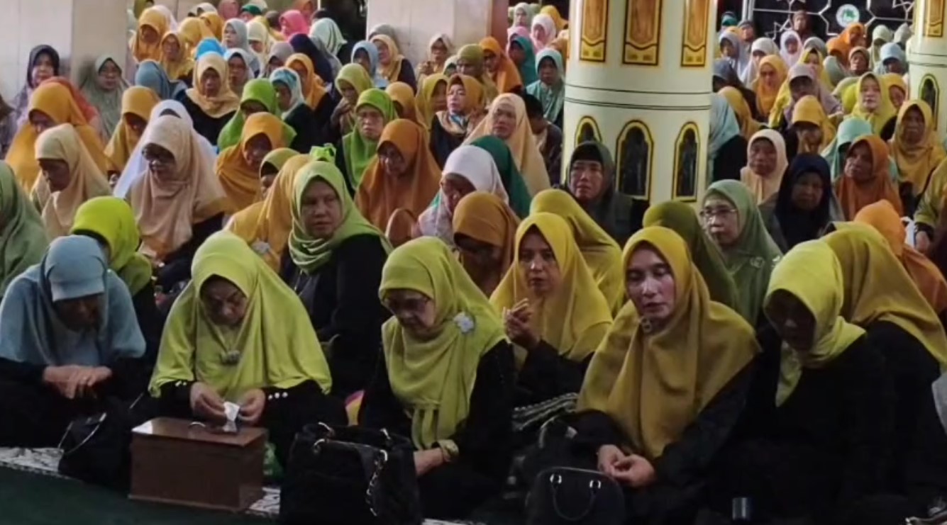 Ribuan Warga Ciamis Ikuti Istigosah Akhir Tahun, Ungkapan Rasa Syukur Serta Mohon Perlindungan Sang Pencipta 