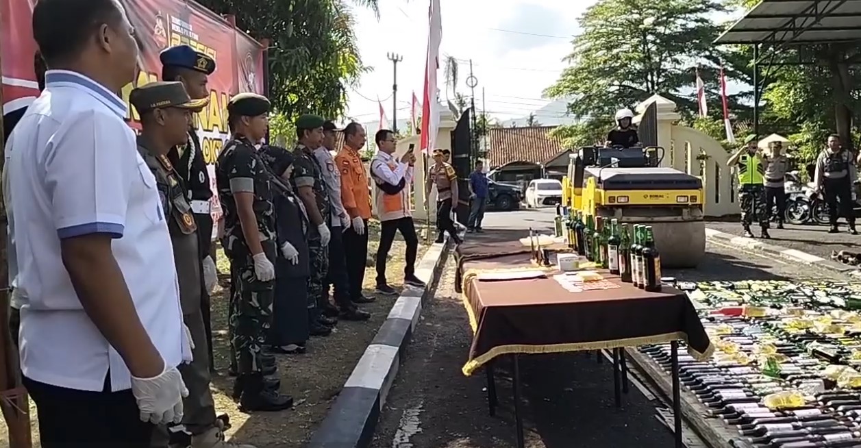 Polres Banjar Musnahkan Narkotika Dan Knalpot Bising Hasil Razia