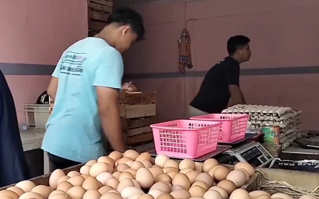 Harga Telur di Pasar Banjar Capai Rp 31 Ribu Per KG, Kenaikan Harga Bikin Sepi Pembeli