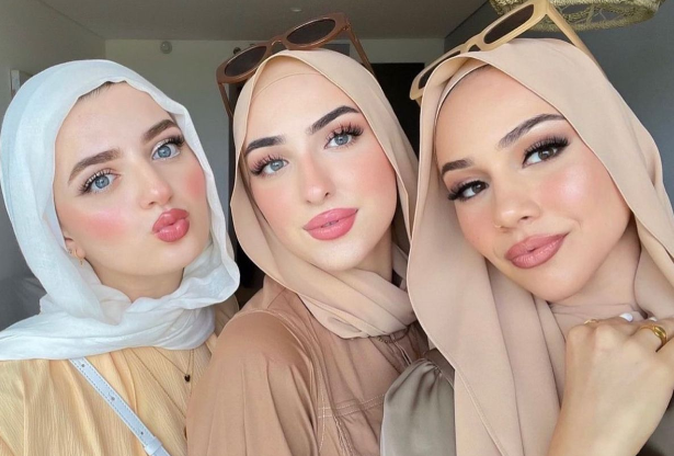 Tutorial Menggunakan Hijab Berdasarkan Bentuk Wajah, Dijamin Jadi Pusat Perhatian