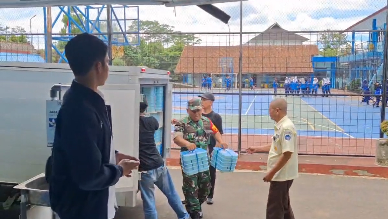 Program Makan Bergizi Gratis, Siswa Bisa Hemat Uang Jajan, Warga Sekolah Berharap Program Terus Berlanjut