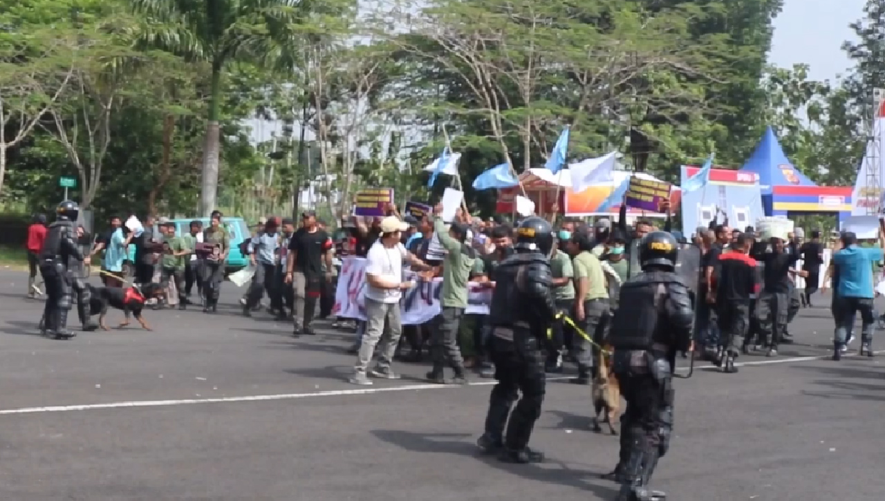 Sispam Kota Jelang Pilkada Kab. Tasik Bak Kolosal, Terjadi Ledakan Bom Dua Kali