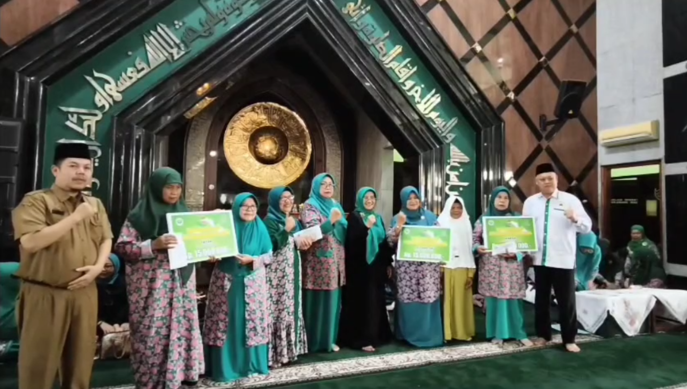 BKMM Ciamis Bagikan Bansos Rutilahu dan Bencana Alam, Habiskan Anggaran 70 Juta Dari Sumbangan Jemaah 