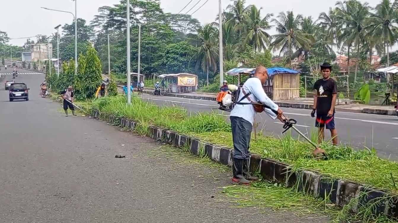 Antusias Gotong Royong Merawat Wajah Baru Kota Tasikmalaya, Wujudkan Semangat Kolaboratif Merawat Lingkungan