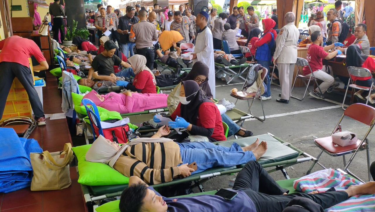 Polresta Gelar Donor Darah Dalam Rangka HUT Ke-24 Kota Tasikmalaya, Bantu Kebutuhan Darah di Priangan Timur